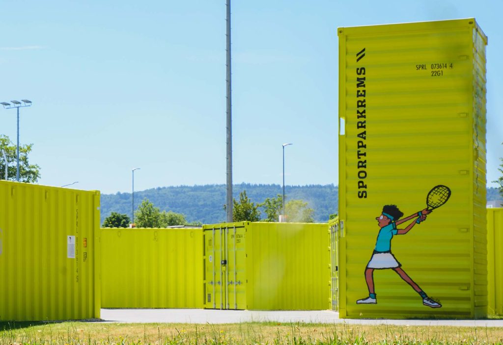 Sportpark Rems Container Branding mit Illustration